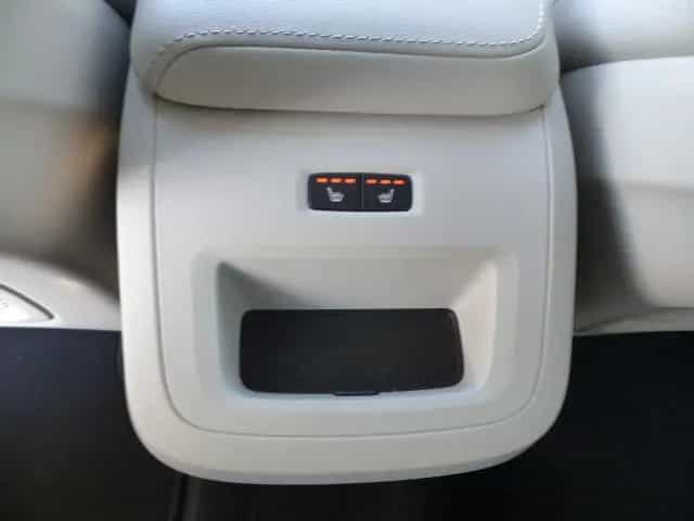 Volvo XC60 Plus Dark B4 Aut.*LEDER hell* 06/2023-photo-14