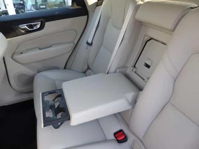 Volvo XC60 Plus Dark B4 Aut.*LEDER hell* 06/2023-photo-15