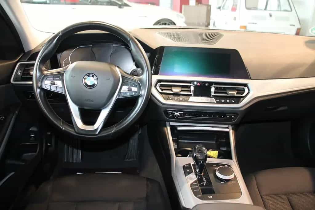 BMW 320 d xDrive Advantage LED SHZ Navi Kamera 10/2020-photo-10