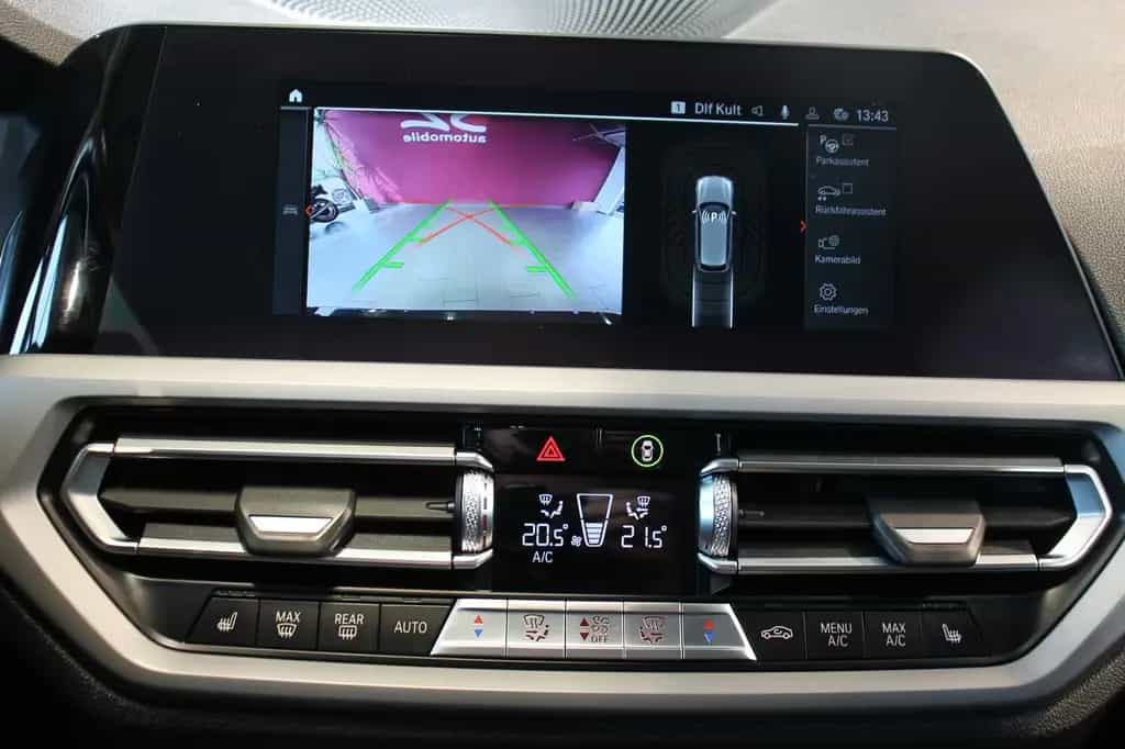BMW 320 d xDrive Advantage LED SHZ Navi Kamera 10/2020-photo-12