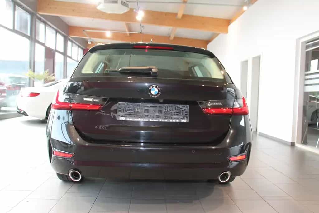 BMW 320 d xDrive Advantage LED SHZ Navi Kamera 10/2020-photo-4