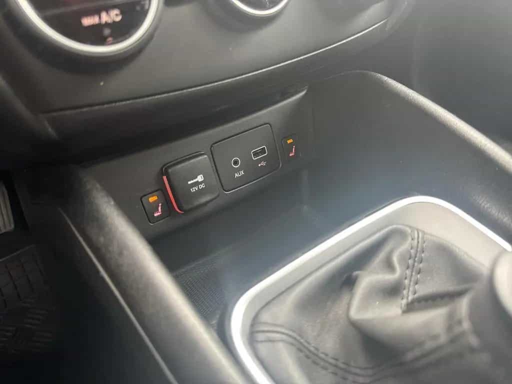 Fiat Tipo Kombi 1.4 T-Jet Lounge WR Sitzheizung Bluet 10/2017-photo-18