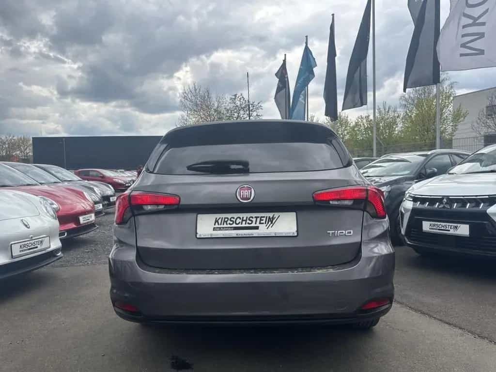 Fiat Tipo Kombi 1.4 T-Jet Lounge WR Sitzheizung Bluet 10/2017-photo-25