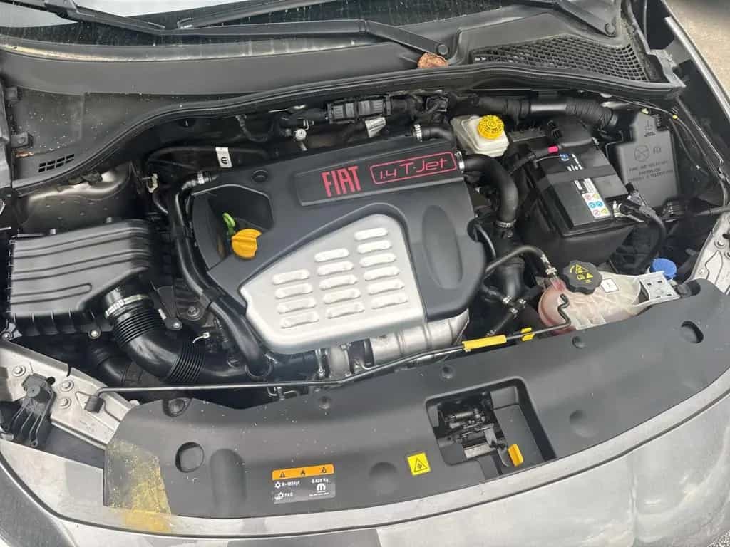 Fiat Tipo Kombi 1.4 T-Jet Lounge WR Sitzheizung Bluet 10/2017-photo-27
