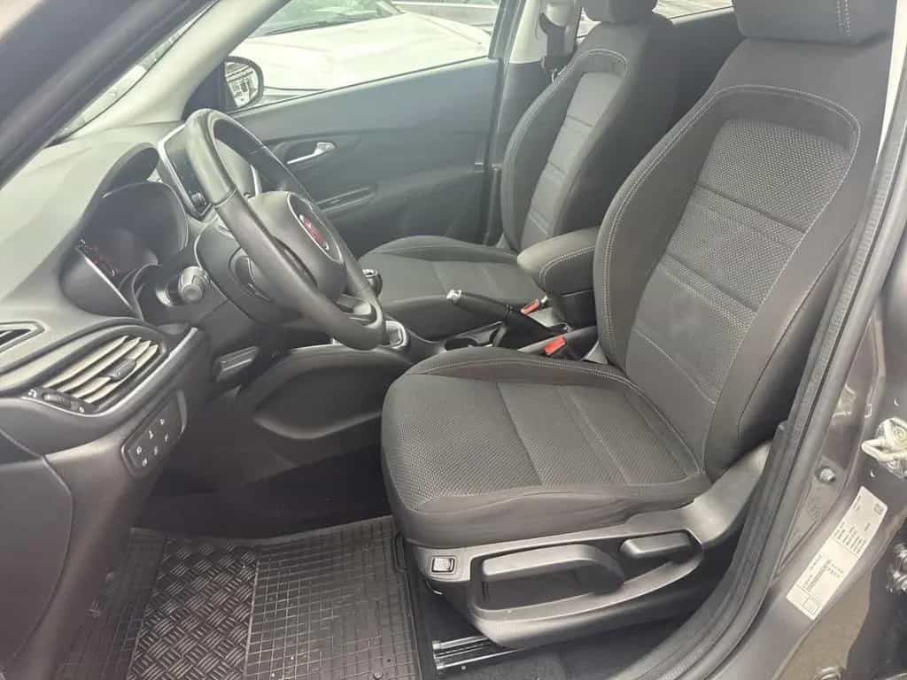 Fiat Tipo Kombi 1.4 T-Jet Lounge WR Sitzheizung Bluet 10/2017-photo-6