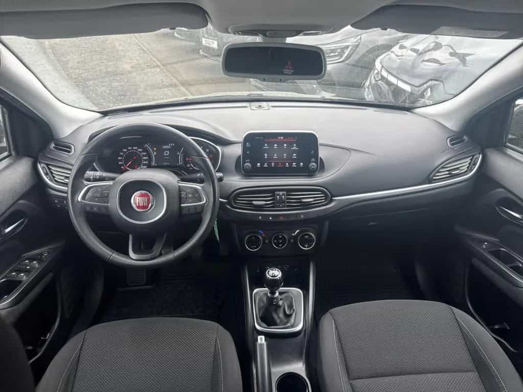 Fiat Tipo Kombi 1.4 T-Jet Lounge WR Sitzheizung Bluet 10/2017-photo-8