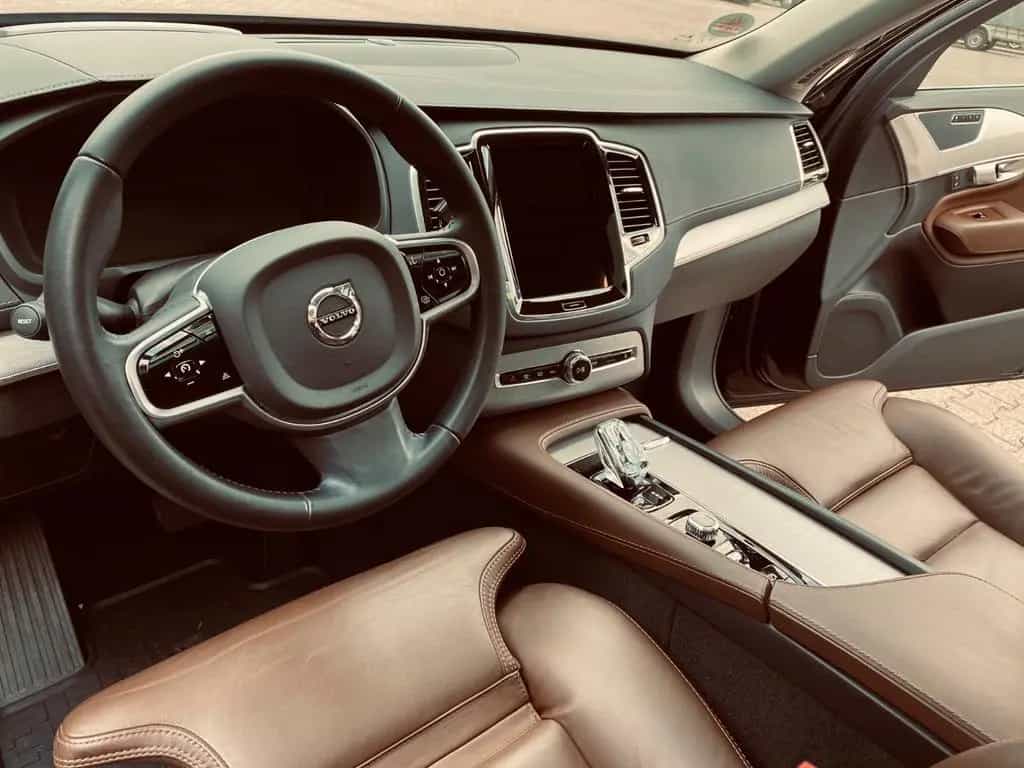Volvo XC90 B5 Inscription AWD 7-Sitzer  TÜV Neu 07/2019-photo-7