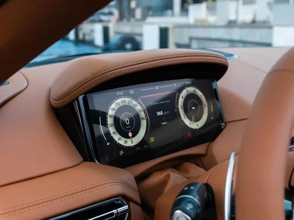 Aston Martin DB12 4.0 V8 Volante null-photo-11