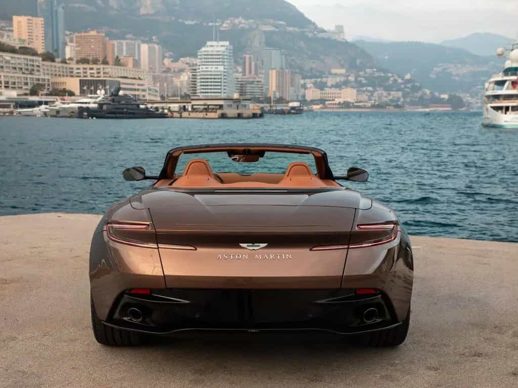 Aston Martin DB12 4.0 V8 Volante null-photo-3