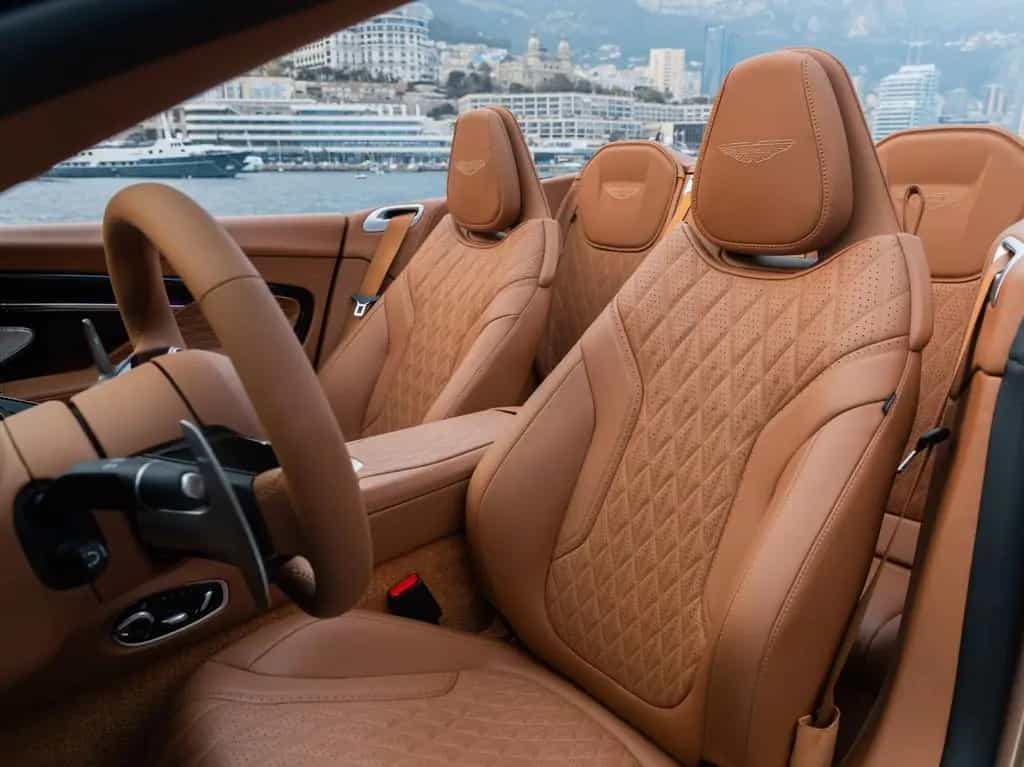Aston Martin DB12 4.0 V8 Volante null-photo-7