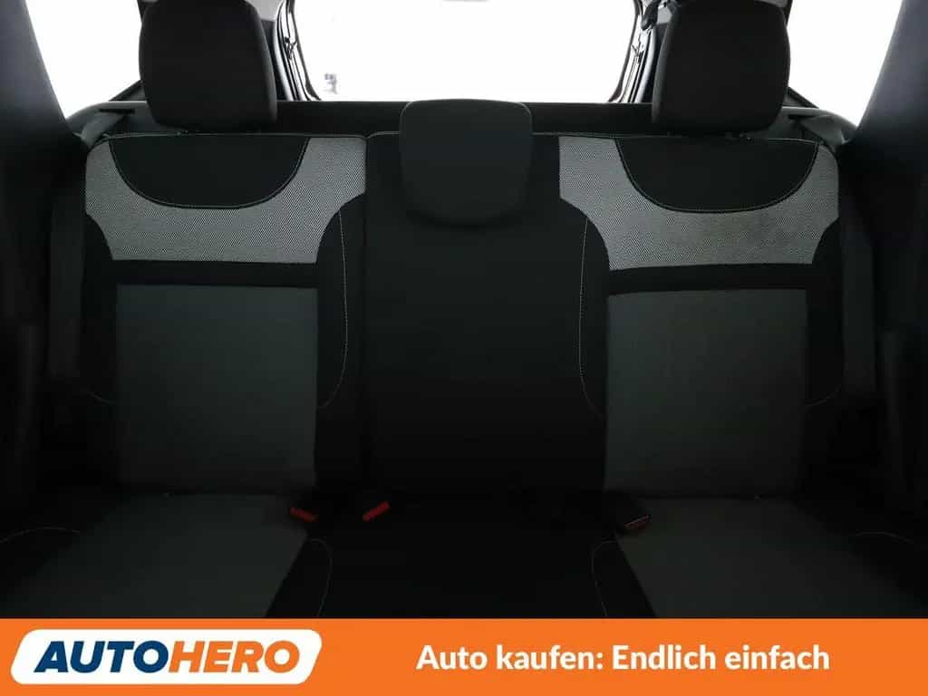 Dacia Duster 1.2 TCe Black Shadow 4x4*NAVI*CAM*PDC* 04/2017-photo-15