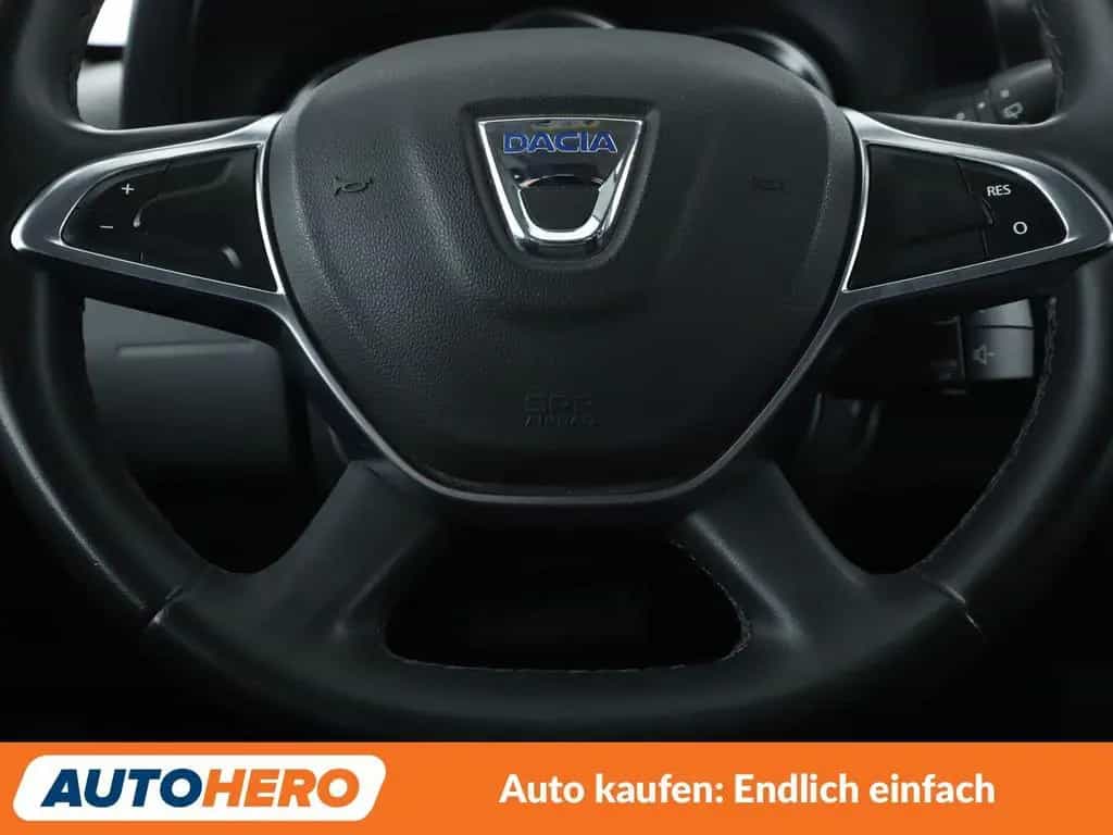 Dacia Duster 1.2 TCe Black Shadow 4x4*NAVI*CAM*PDC* 04/2017-photo-18
