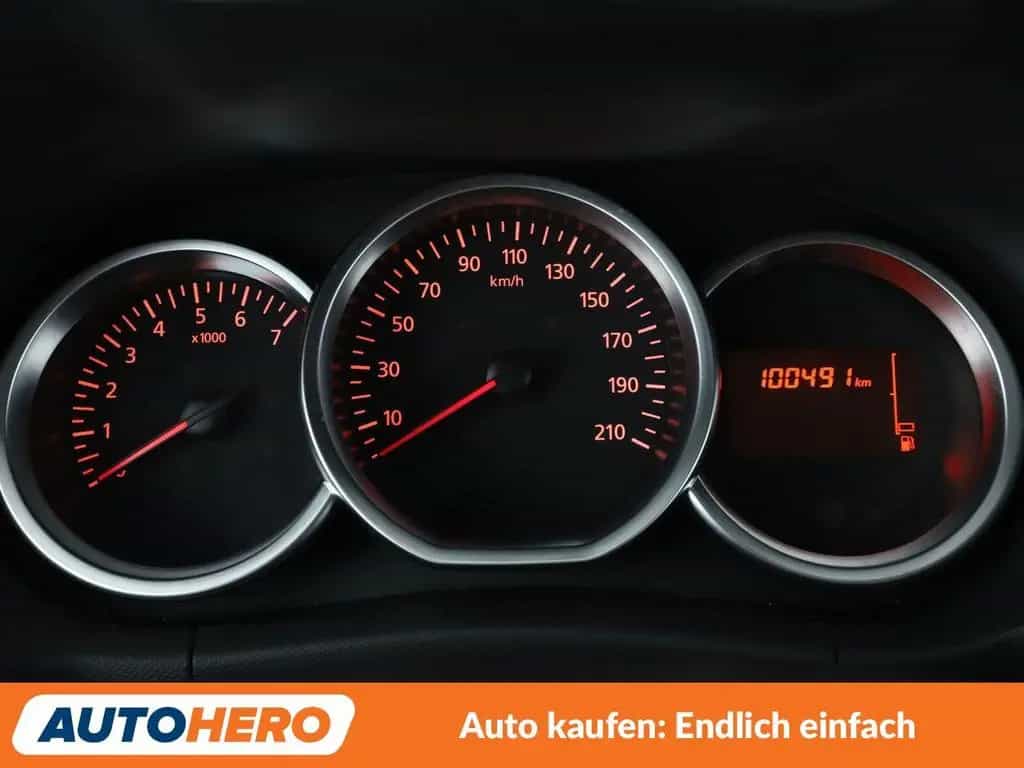 Dacia Duster 1.2 TCe Black Shadow 4x4*NAVI*CAM*PDC* 04/2017-photo-19