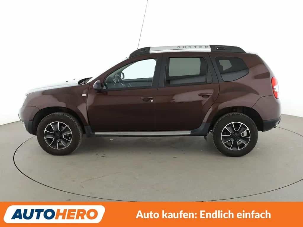 Dacia Duster 1.2 TCe Black Shadow 4x4*NAVI*CAM*PDC* 04/2017-photo-2