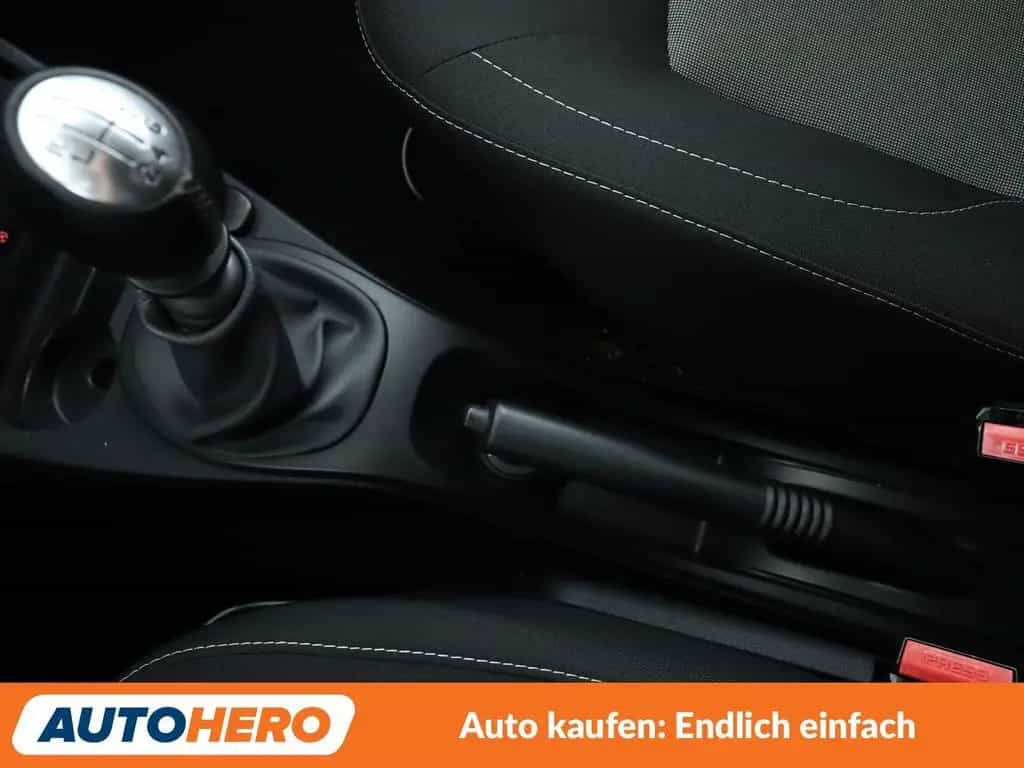 Dacia Duster 1.2 TCe Black Shadow 4x4*NAVI*CAM*PDC* 04/2017-photo-23