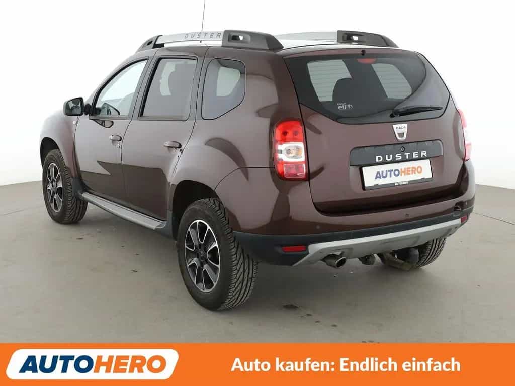 Dacia Duster 1.2 TCe Black Shadow 4x4*NAVI*CAM*PDC* 04/2017-photo-3
