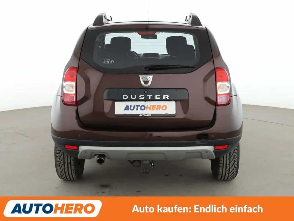 Dacia Duster 1.2 TCe Black Shadow 4x4*NAVI*CAM*PDC* 04/2017-photo-4