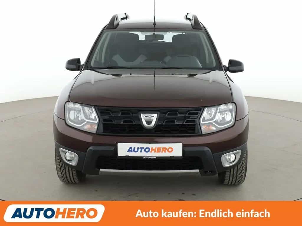 Dacia Duster 1.2 TCe Black Shadow 4x4*NAVI*CAM*PDC* 04/2017-photo-8