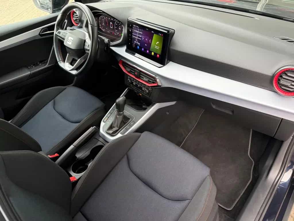 Seat Arona *FR*Navi*Virtual*Kamera*LED*ALU* 10/2022-photo-3