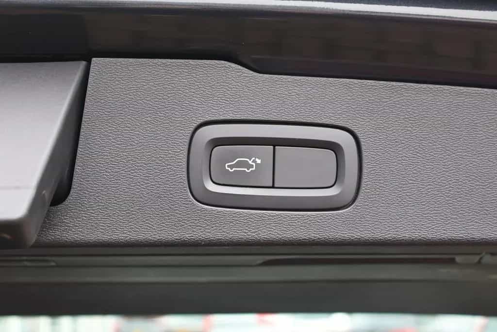 Volvo V60 2.0 T5 Momentum | Origineel NL | Leder | Bus 05/2019-photo-22
