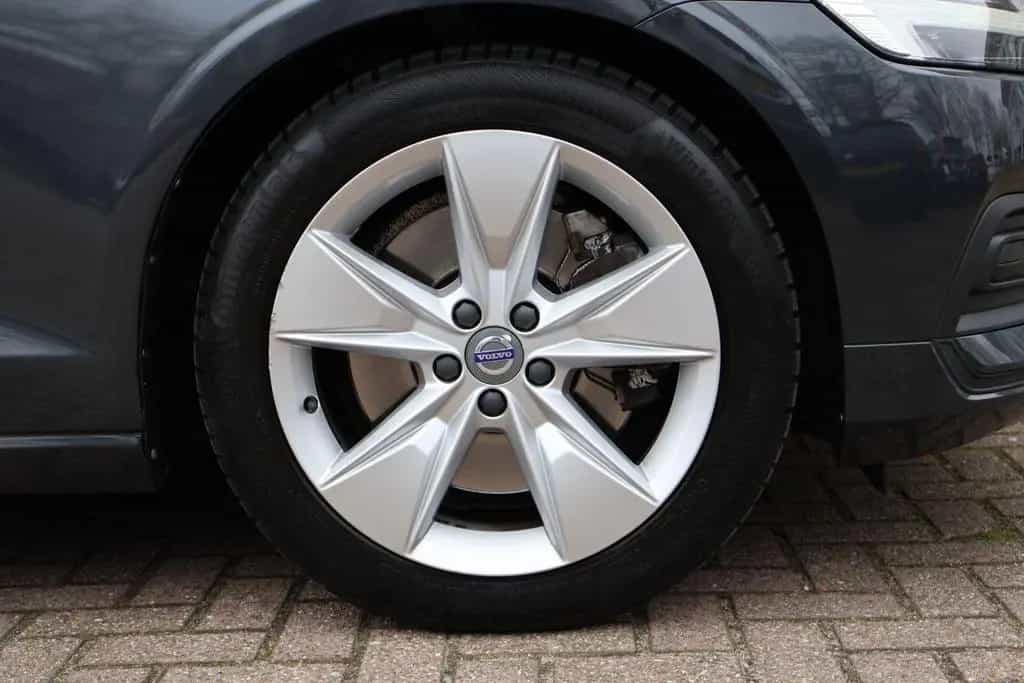 Volvo V60 2.0 T5 Momentum | Origineel NL | Leder | Bus 05/2019-photo-26