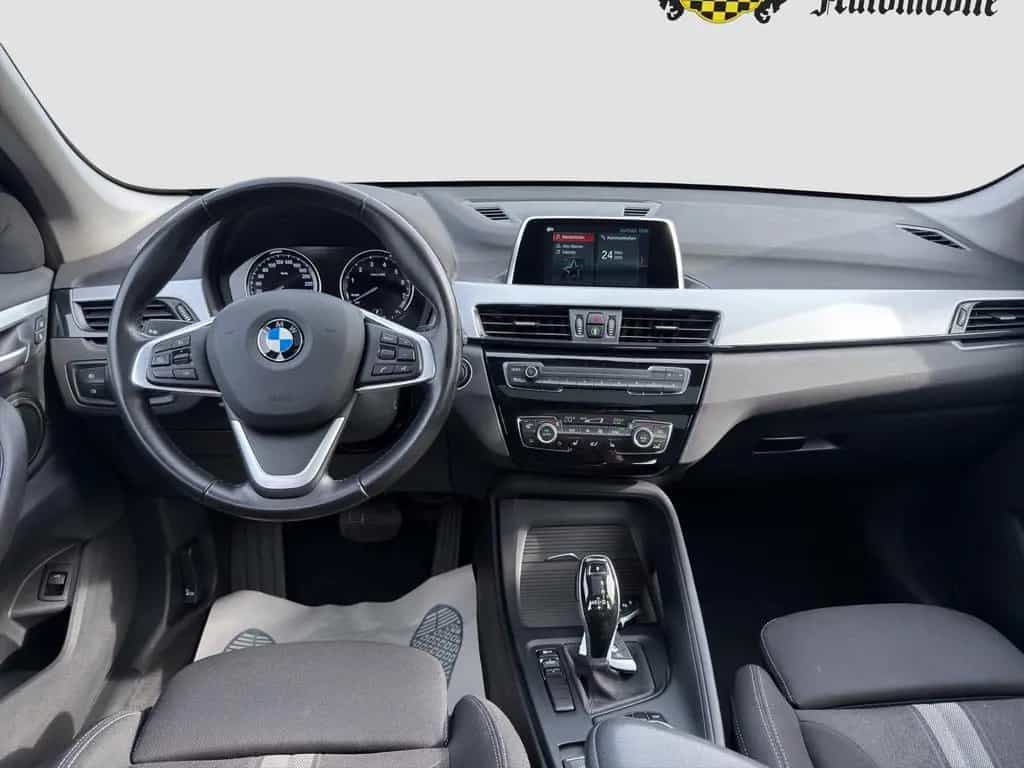 BMW X1 20i Automatik/AHK/PANO 05/2019-photo-10