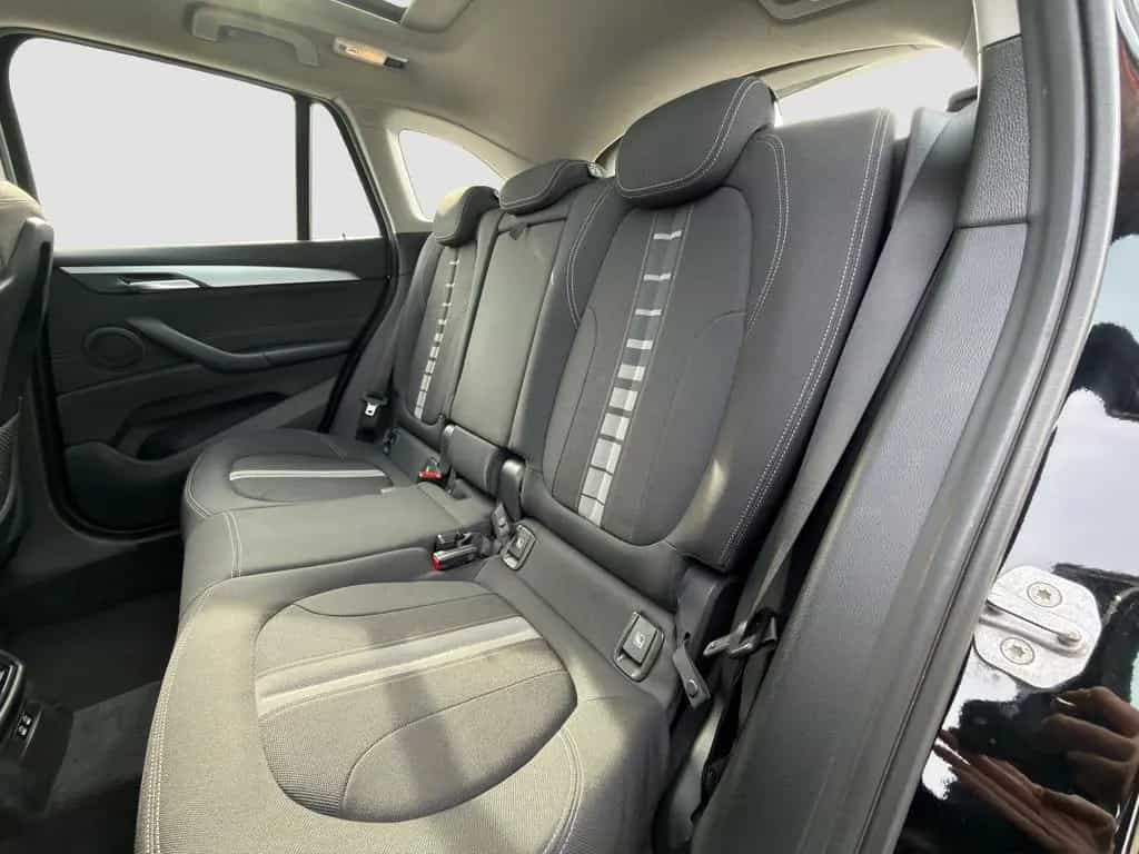BMW X1 20i Automatik/AHK/PANO 05/2019-photo-14