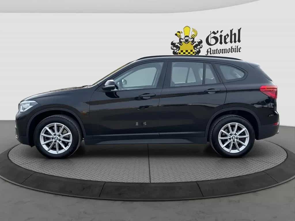 BMW X1 20i Automatik/AHK/PANO 05/2019-photo-3