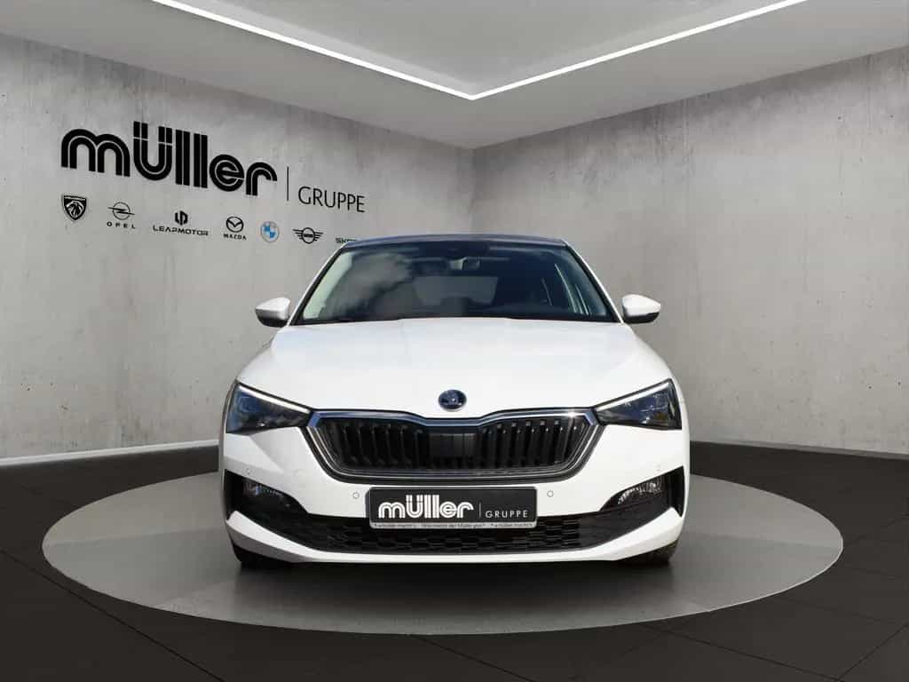 Skoda Scala 1.0 TSI DSG Clever 03/2022-photo-2