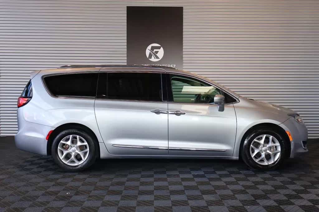 Chrysler Pacifica 3.6L V6 TOURING L Plus/ACC/360°/TV 07/2019-photo-4