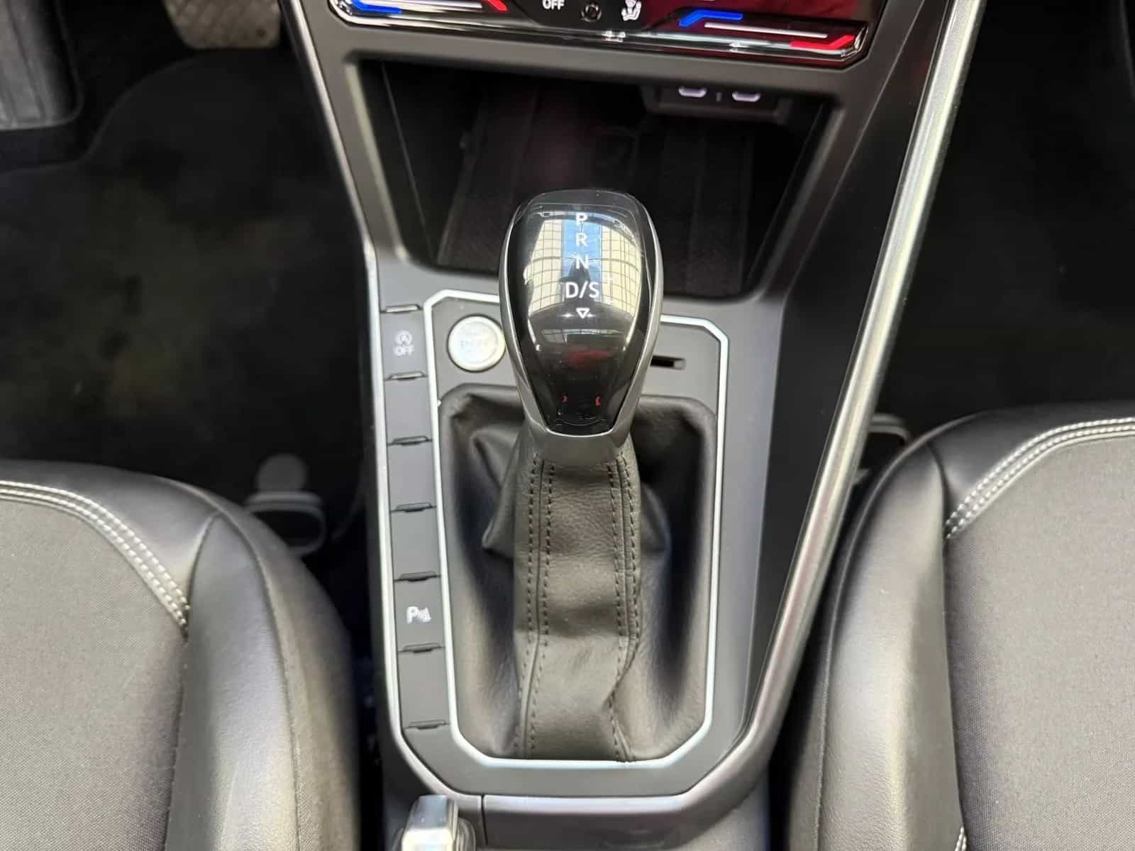 Volkswagen Taigo 10/2022-photo-12