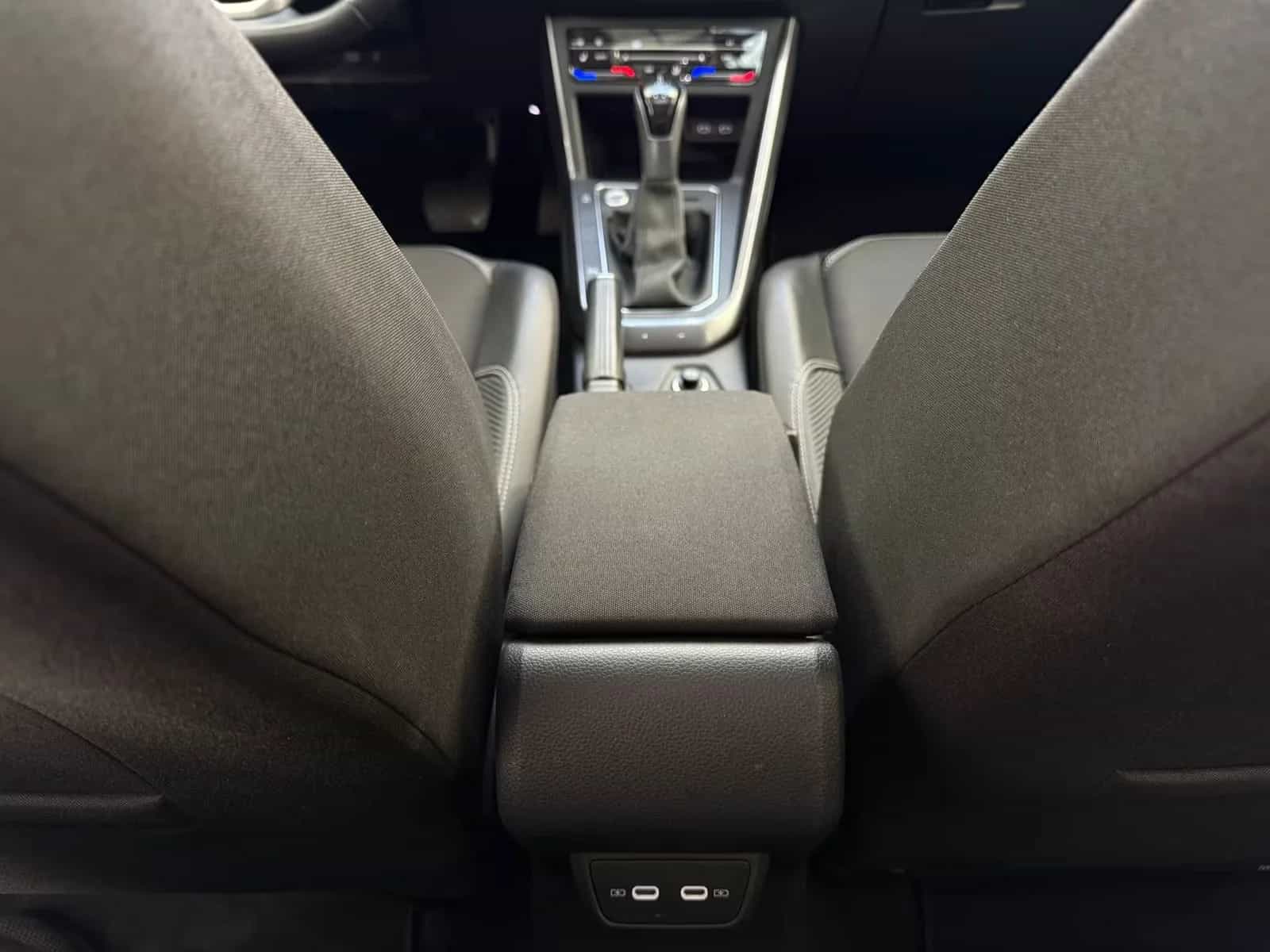 Volkswagen Taigo 10/2022-photo-13
