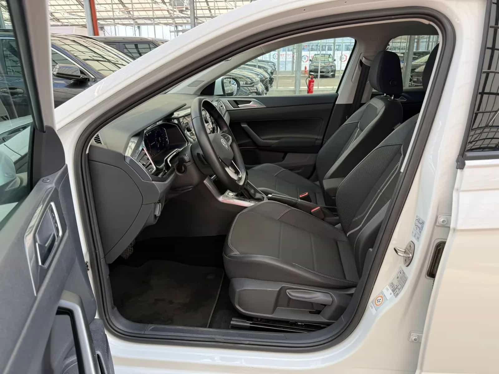 Volkswagen Taigo 10/2022-photo-7
