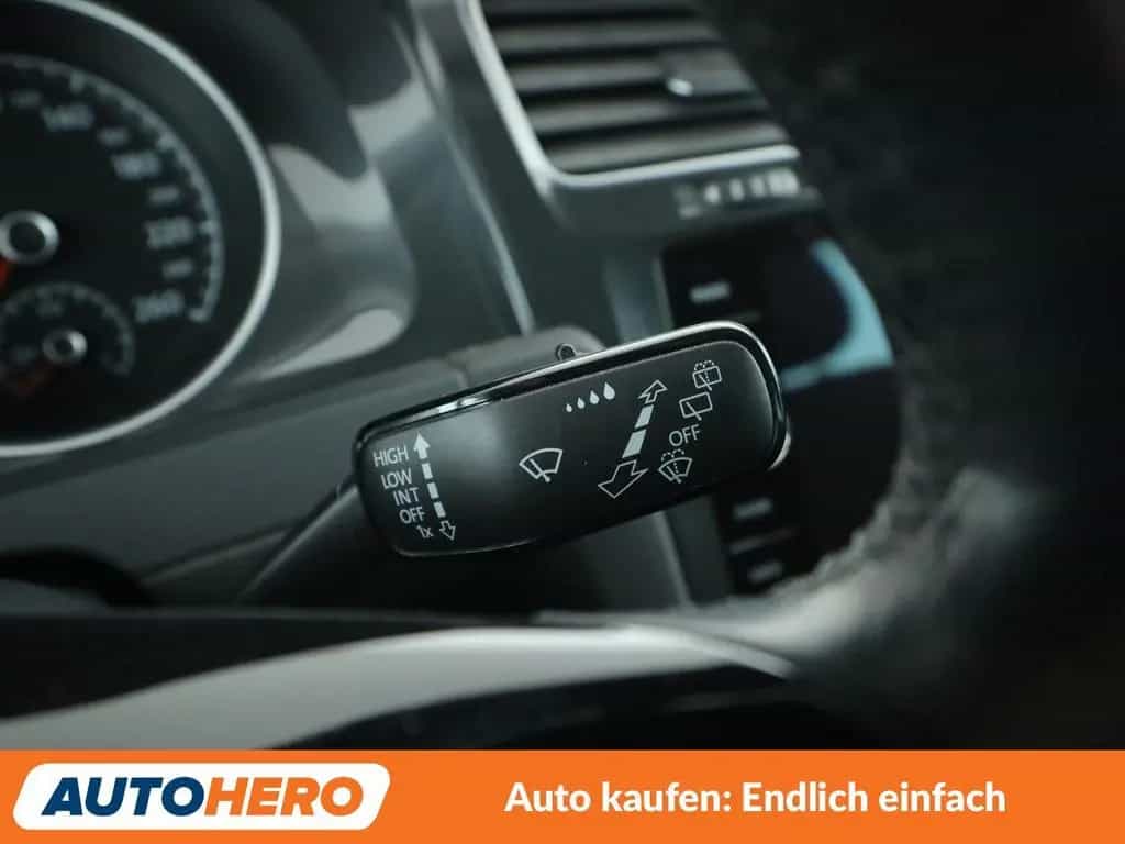Volkswagen Golf VII 1.5 TSI ACT Comfortline BM*NAVI*PDC*SHZ 01/2018-photo-27