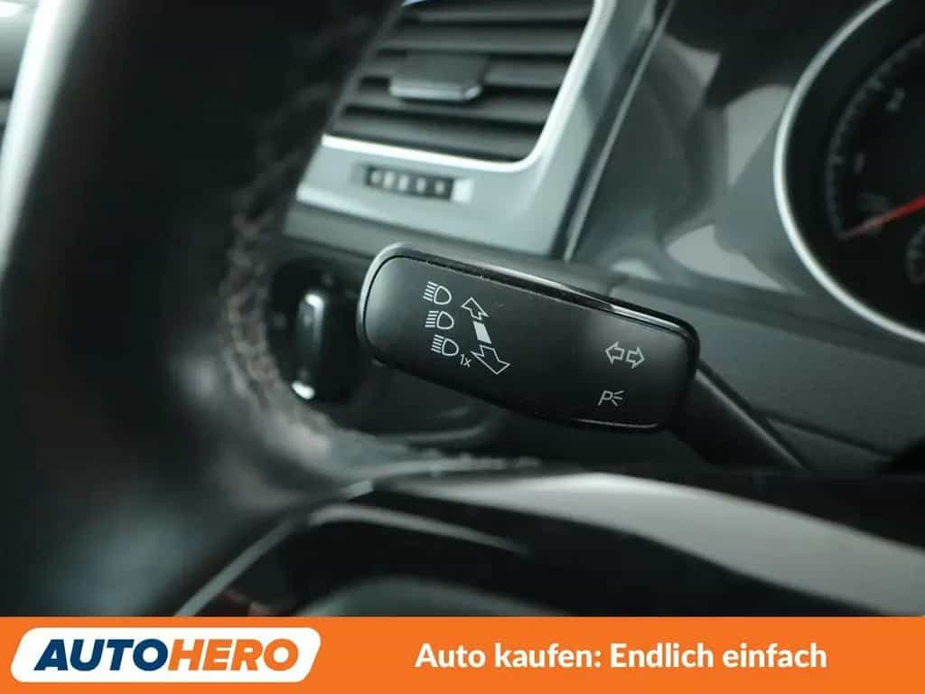 Volkswagen Golf VII 1.5 TSI ACT Comfortline BM*NAVI*PDC*SHZ 01/2018-photo-28