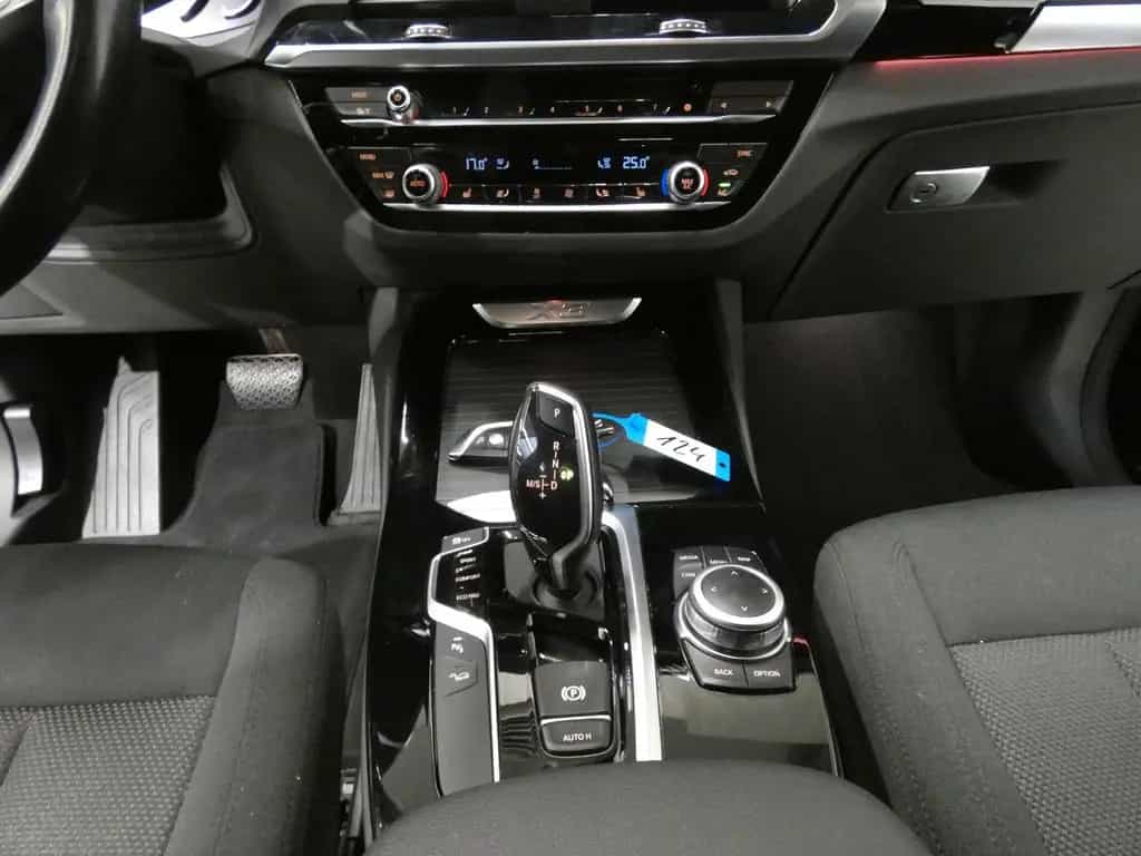 BMW X3 xDrive 20i Advantage AHK 02/2020-photo-18
