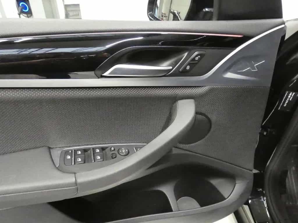 BMW X3 xDrive 20i Advantage AHK 02/2020-photo-21