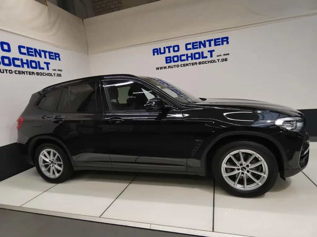 BMW X3 xDrive 20i Advantage AHK 02/2020-photo-4
