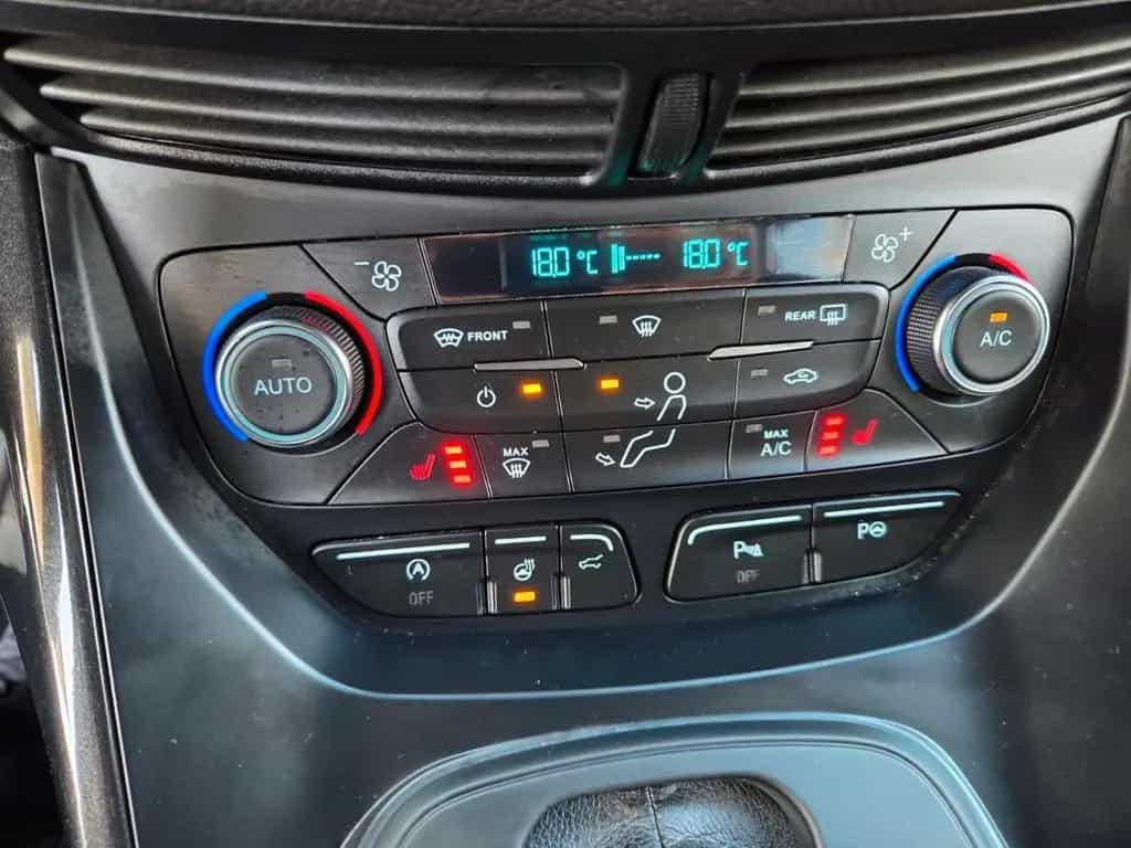 Ford Kuga ST-Line, Automatik, 60000KM, Zahnriemen Neu 01/2020-photo-19