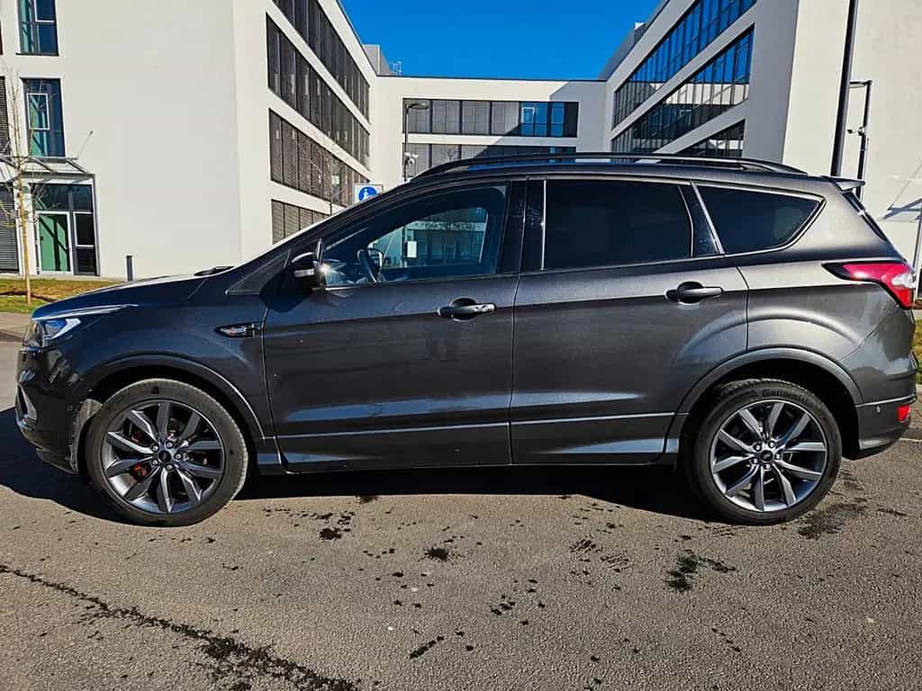 Ford Kuga ST-Line, Automatik, 60000KM, Zahnriemen Neu 01/2020-photo-32