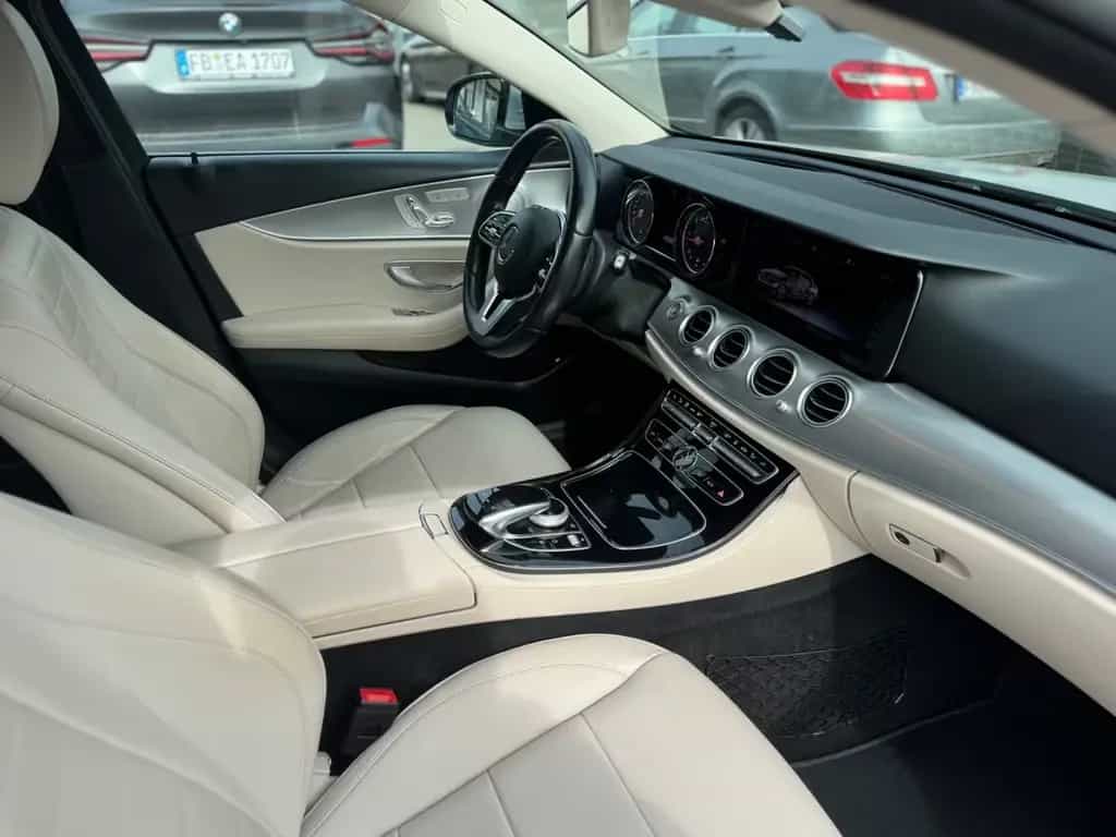 Mercedes-Benz E-Class 220 E Limousine E 220 d 4Matic*Burmester*Kamer 08/2019-photo-10