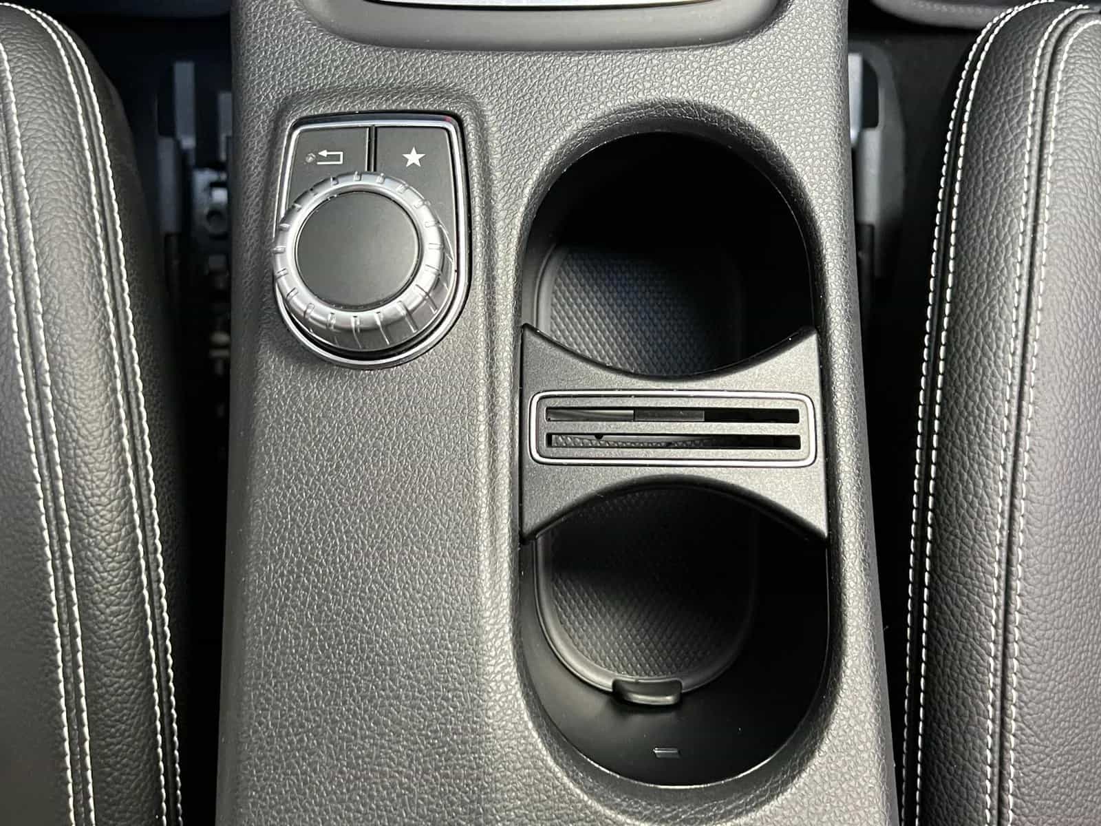 Mercedes-Benz CLA-Class 200 04/2019-photo-12
