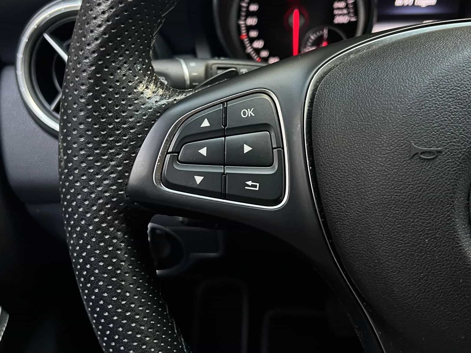 Mercedes-Benz CLA-Class 200 04/2019-photo-13