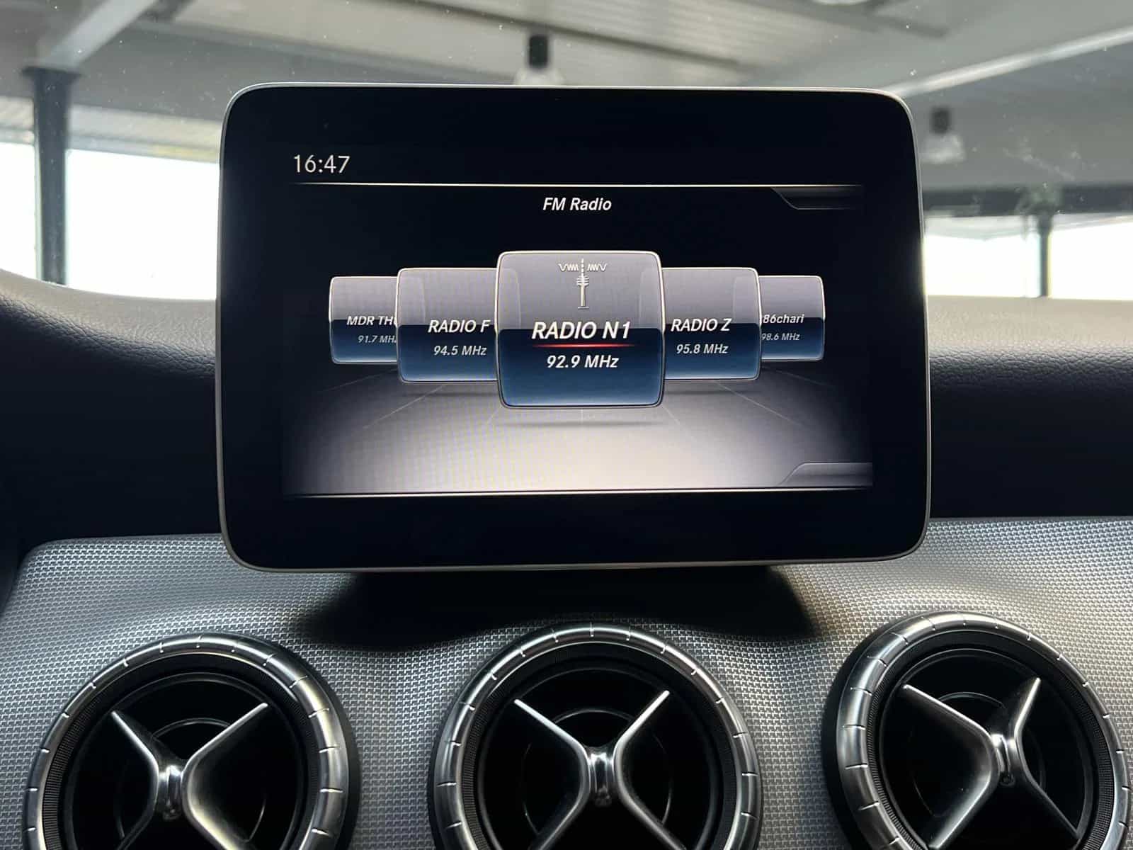 Mercedes-Benz CLA-Class 200 04/2019-photo-21