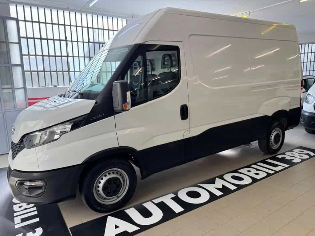 Iveco Daily 33S12V 2.3 HPT PM-TN Furgone 11/2020-photo-0