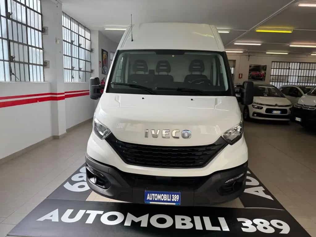 Iveco Daily 33S12V 2.3 HPT PM-TN Furgone 11/2020-photo-5