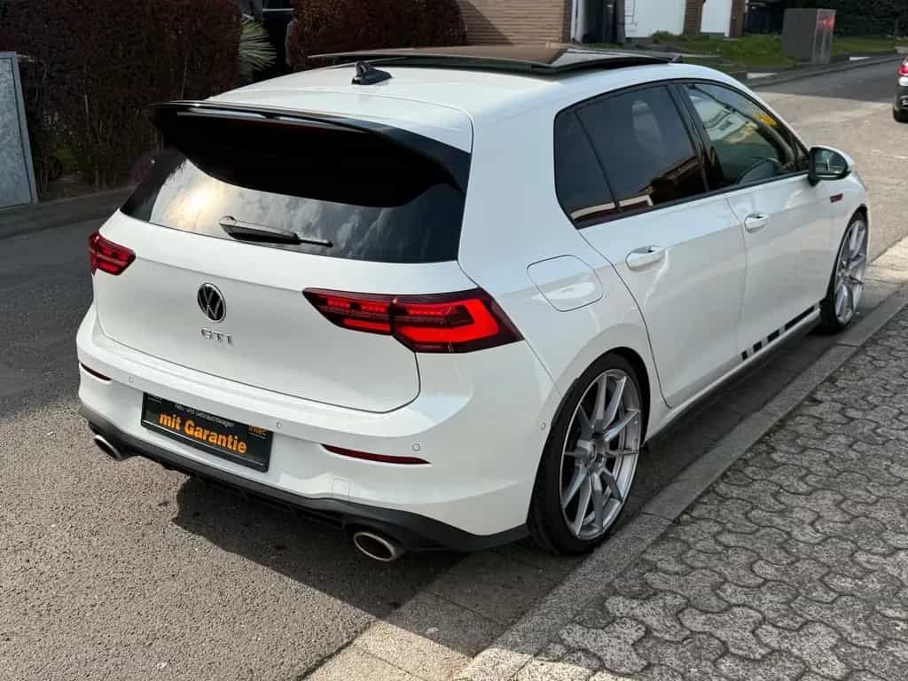 Volkswagen Golf 8 GTI Clubsport Pano HUD H&K DCC Voll 07/2021-photo-11