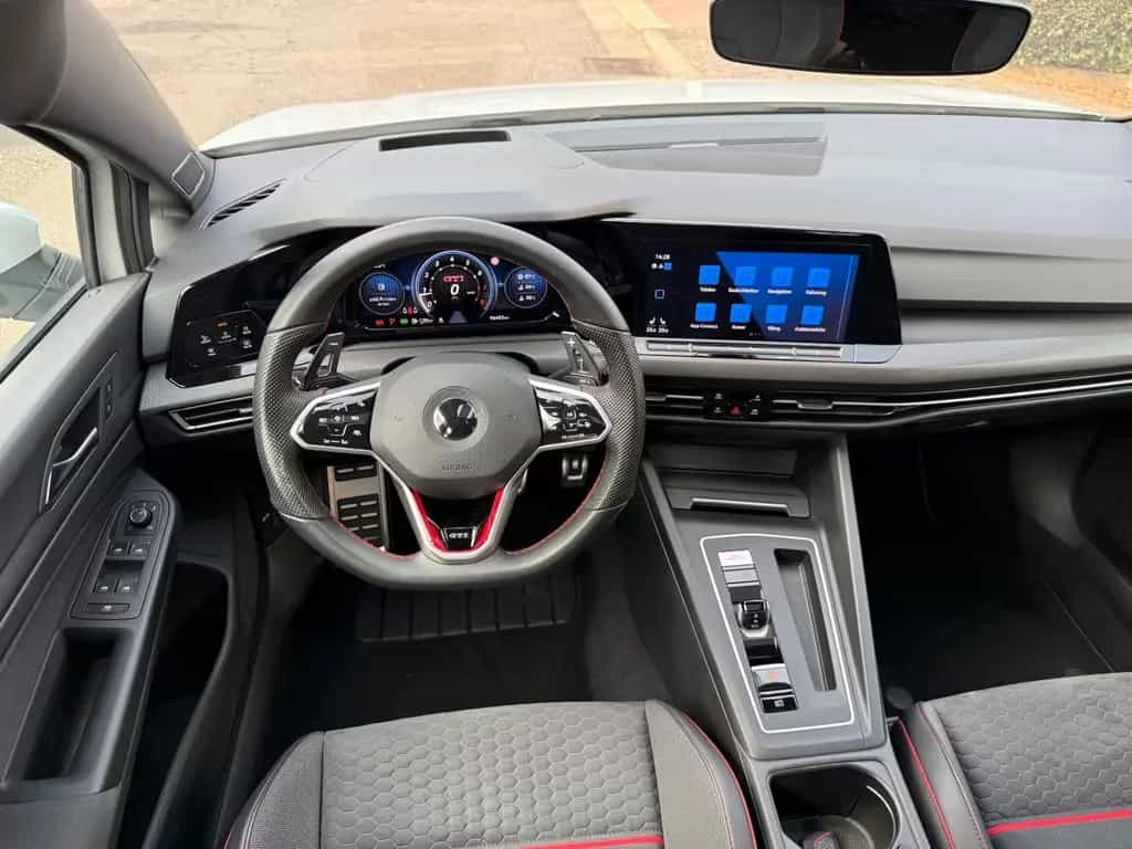 Volkswagen Golf 8 GTI Clubsport Pano HUD H&K DCC Voll 07/2021-photo-14