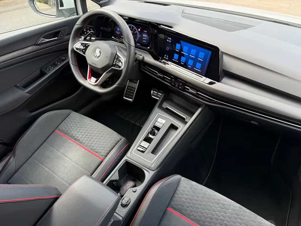 Volkswagen Golf 8 GTI Clubsport Pano HUD H&K DCC Voll 07/2021-photo-16