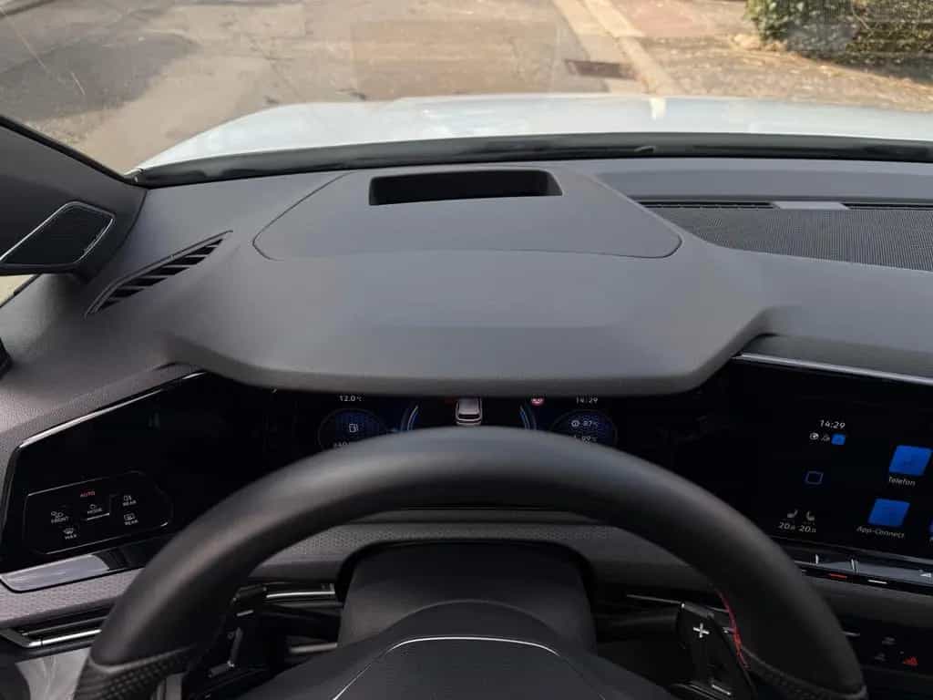 Volkswagen Golf 8 GTI Clubsport Pano HUD H&K DCC Voll 07/2021-photo-18